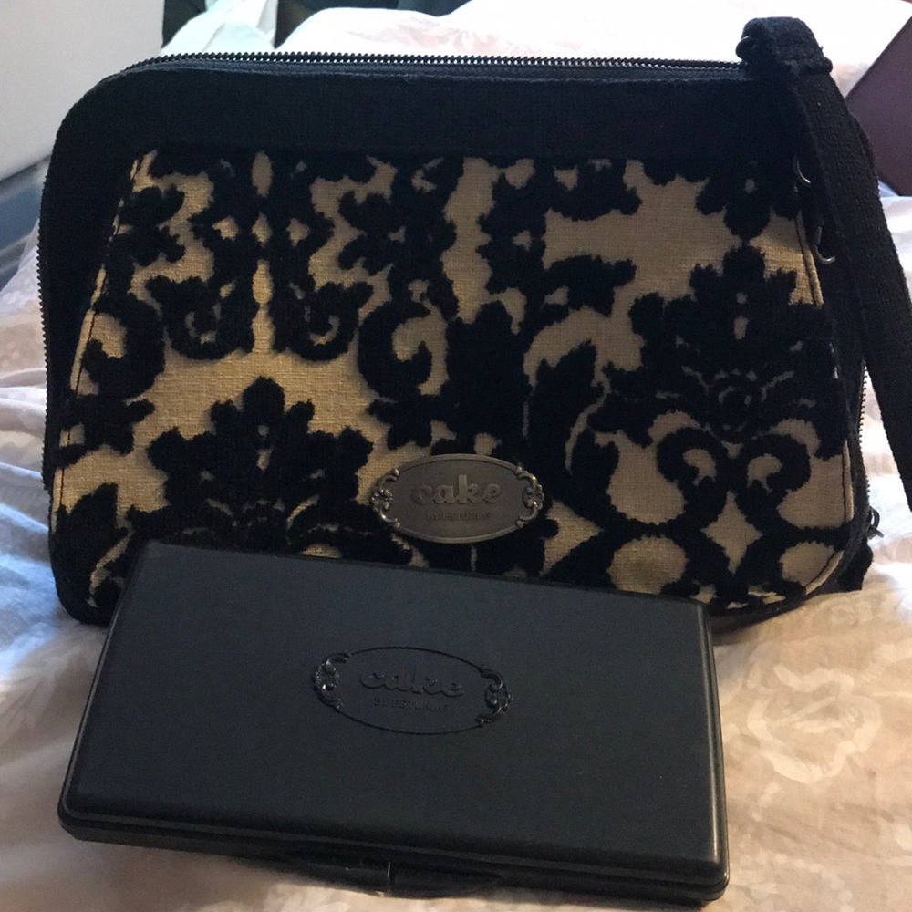 Cake Petunia Pickle Bottom Diaper Bag Purse Clutch
